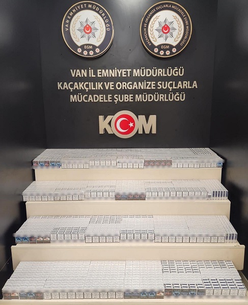 Foto - Hem de balya balya! Yakalanan kolinin içinden bakın ne çıktı