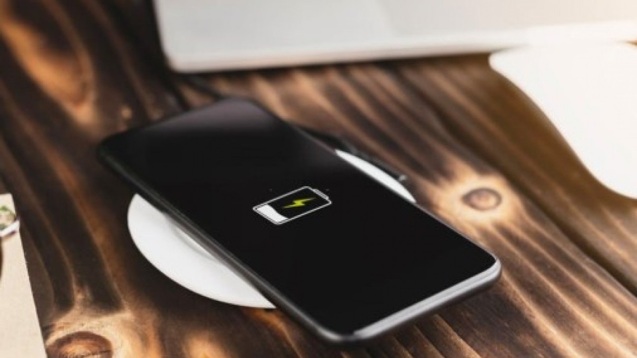 Foto - Hem malınız hem de canınız tehlikede: Telefonu şarja takarken bu hataya dikkat