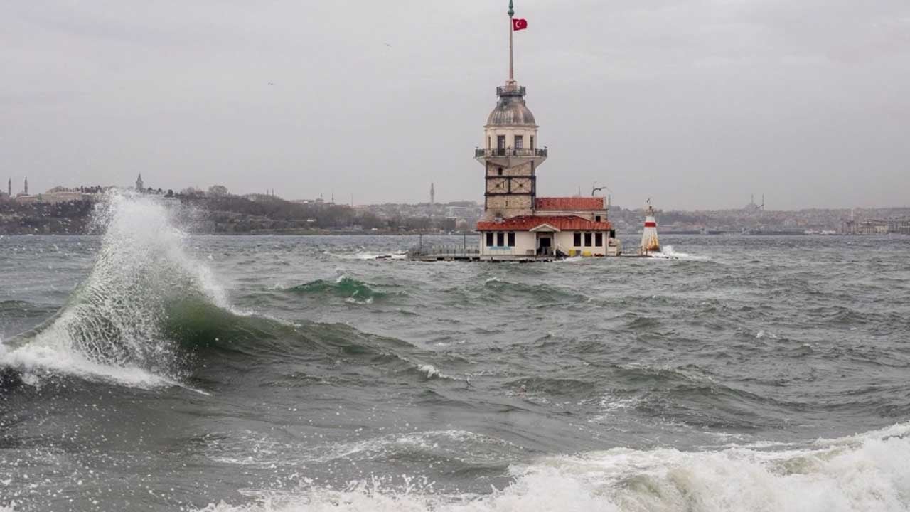 Hem meteoroloji hem valilik uyardı: İstanbul’da fırtına kopacak