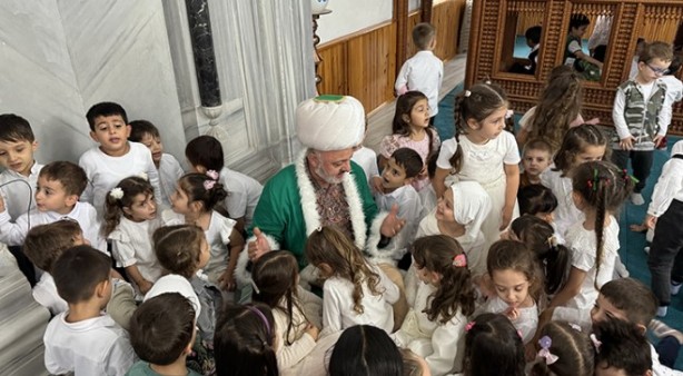 Foto - Hem öğreniyorlar hem eğleniyorlar: Müftüden çocuklara Nasreddin Hoca sürprizi!