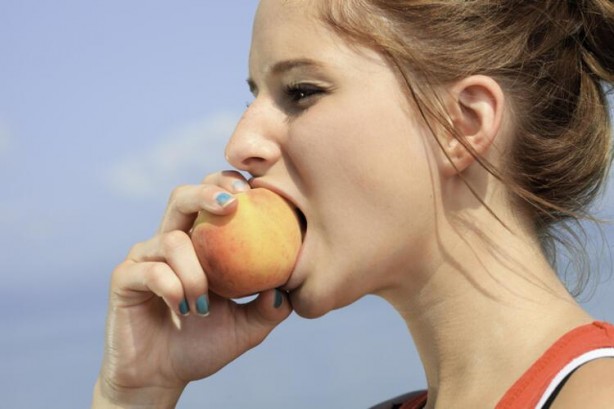Foto - Hem sakinleştirici hem de kanı tertemiz yapıyor! Diyetisyen bu meyve için neler söyledi neler…