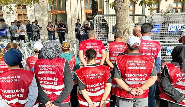 Foto - HEM SUÇLULAR, HEM GÜÇLÜLER... ALIKOYMALARI KENDİLERİNE HAK GÖRDÜLER... POLONEZ’DE SENDİKA ZORBALIĞI