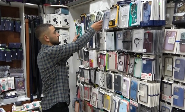 Foto - Hemen hemen herkesin cebinde! Telefon kılıflarında büyük tehlike