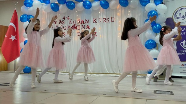 Foto - Henüz onlar 4 yaşında! Kur'an-ı Kerim sevgisiyle 80 minik öğrenciden büyük başarı! 