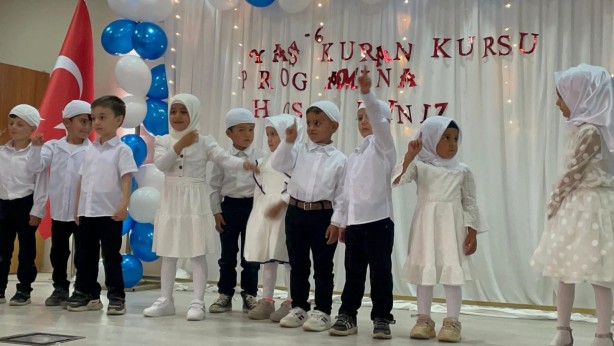 Foto - Henüz onlar 4 yaşında! Kur'an-ı Kerim sevgisiyle 80 minik öğrenciden büyük başarı! 
