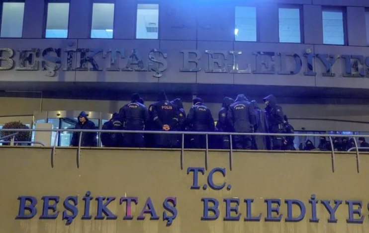 Foto - ‘Hepiniz ordaydınız’ Beşiktaş Belediyesin'deki yolsuzluğu tüm CHP biliyordu! Skandal tüm CHP’nin gözleri önünde oldu