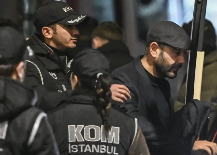 Foto - ‘Hepiniz ordaydınız’ Beşiktaş Belediyesin'deki yolsuzluğu tüm CHP biliyordu! Skandal tüm CHP’nin gözleri önünde oldu