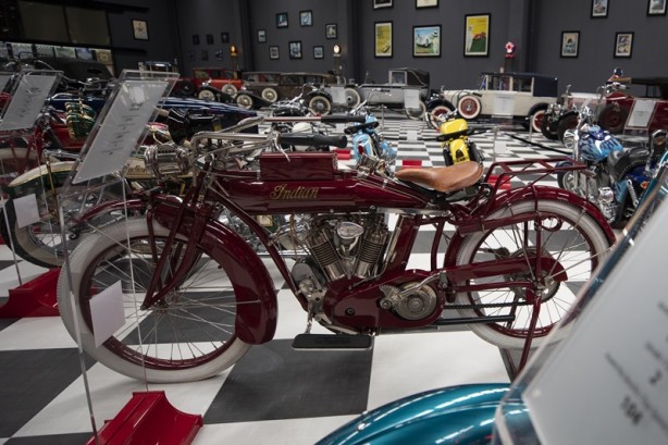 Foto - Hepsi birbirinden ilginç Bu otomobiller sokakta yok