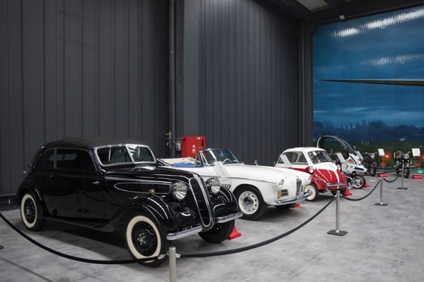 Foto - Hepsi birbirinden ilginç Bu otomobiller sokakta yok