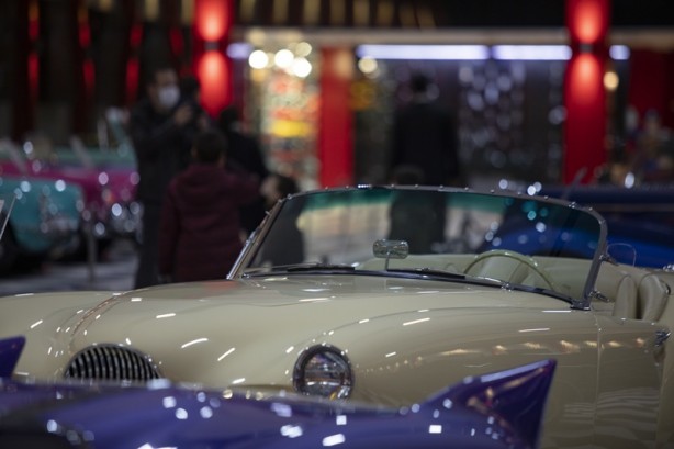 Foto - Hepsi birbirinden ilginç Bu otomobiller sokakta yok