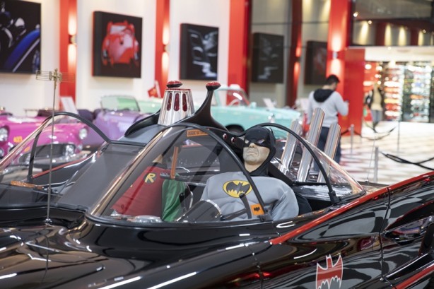 Foto - Hepsi birbirinden ilginç Bu otomobiller sokakta yok