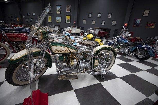 Foto - Hepsi birbirinden ilginç Bu otomobiller sokakta yok