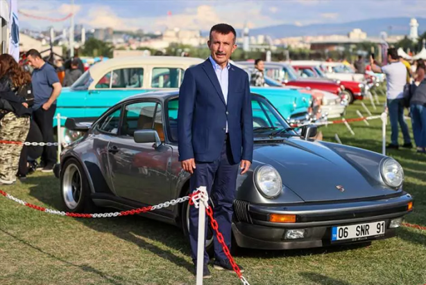 Foto - Hepsi birbirinden ilginç! Otomobil tutkunları bakmaya doymuyor