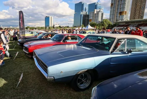 Foto - Hepsi birbirinden ilginç! Otomobil tutkunları bakmaya doymuyor