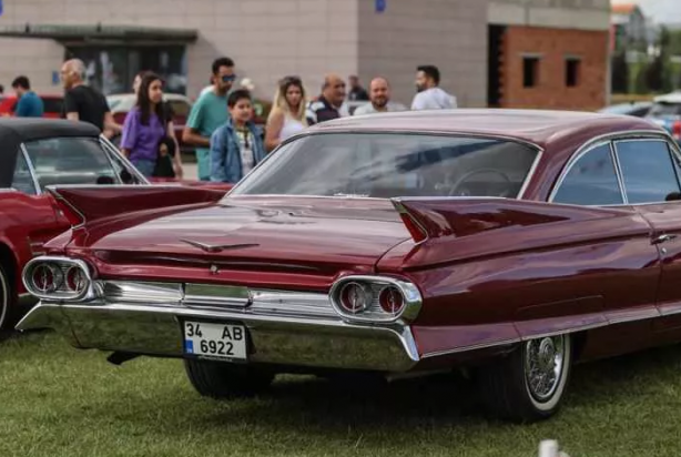 Foto - Hepsi birbirinden ilginç! Otomobil tutkunları bakmaya doymuyor