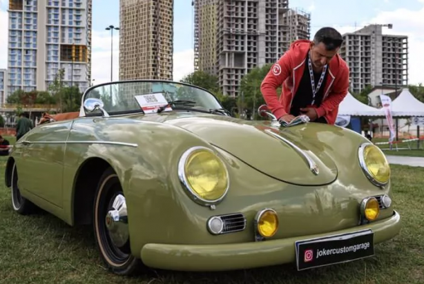 Foto - Hepsi birbirinden ilginç! Otomobil tutkunları bakmaya doymuyor