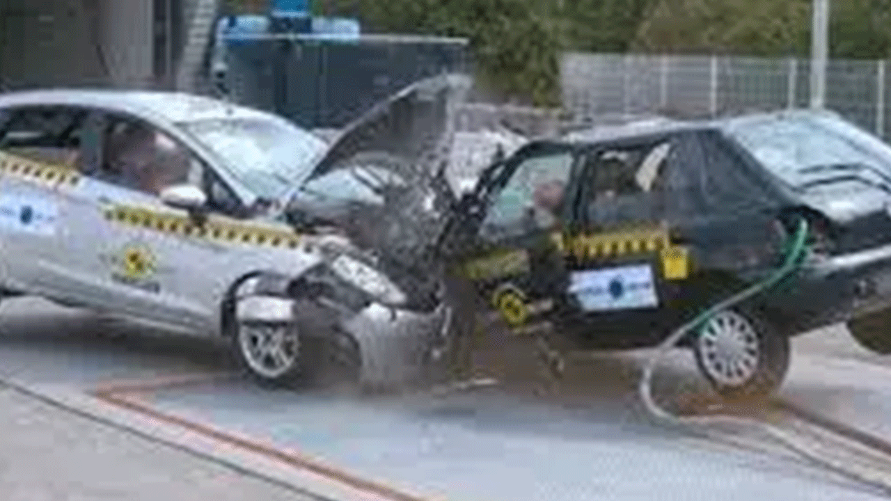 Foto - Hepsi tank gibi: İşte dünyanın en güvenli otomobilleri!