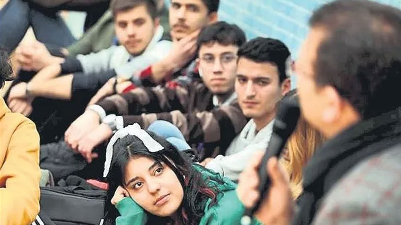 Foto - Hepsi yarı yolda kaldı! İmamoğlu'nun yolsuzlukları onları da vurdu