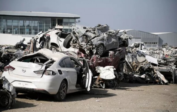 Foto - Hepsi yok oldu! Servetlik mezar