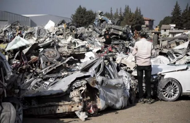 Foto - Hepsi yok oldu! Servetlik mezar