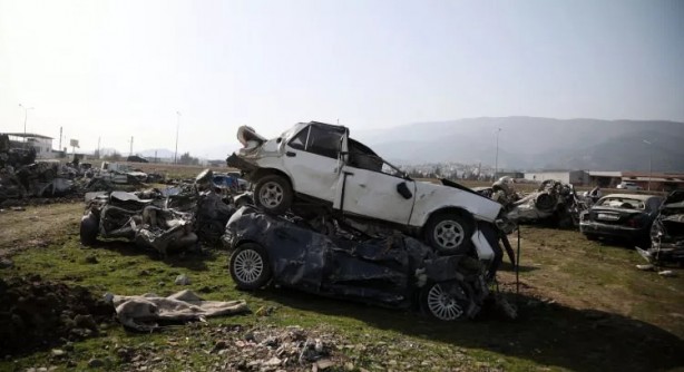 Foto - Hepsi yok oldu! Servetlik mezar