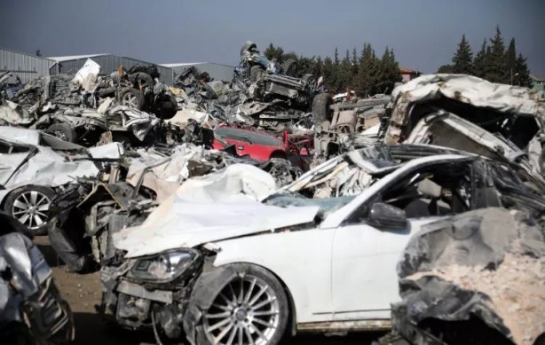 Foto - Hepsi yok oldu! Servetlik mezar