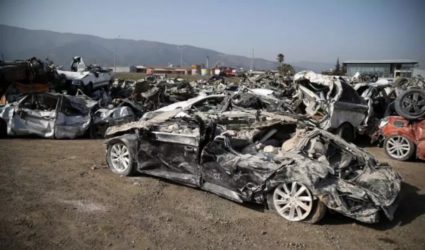 Hepsi yok oldu! Servetlik mezar