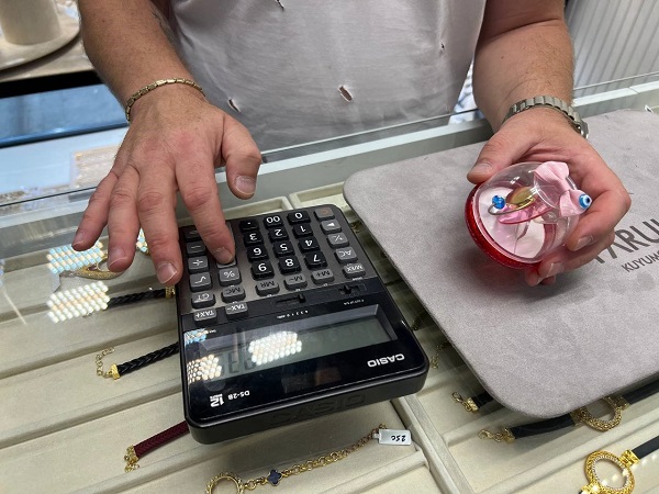 Foto - Her bebeğe nasip olmaz! Bu emziğin tanesi 4 bin lira