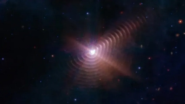 Foto - Her biri göz kamaştırıcı! İşte Webb Uzay Teleskobu'ndan 8 kare