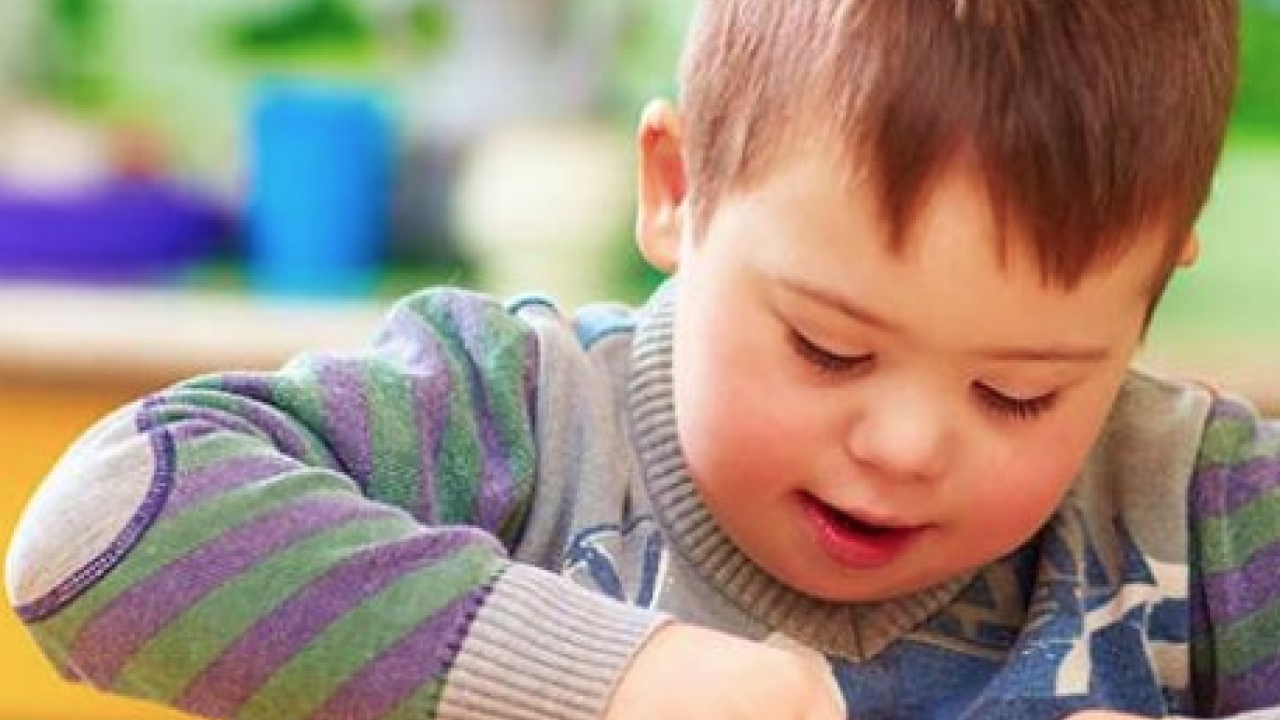 İşte her çocukta farklı seyretse de... Otizmli çocuklarda en önemli 5 belirti