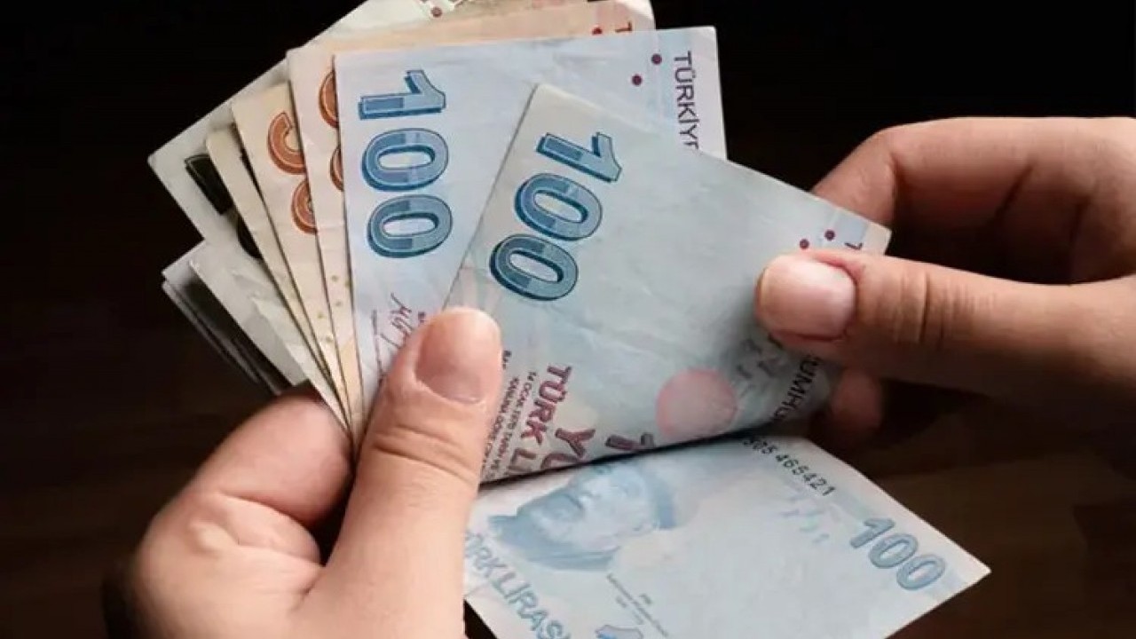 Her dediği çıkan isim en düşük emekli maaşına yapılacak zammı açıkladı