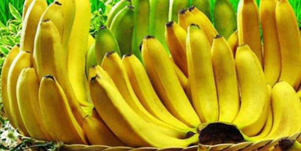 Foto - Her dediği olay oldu! Muz fiyatı çıkan o ülkede korkunç olay! Tepki gösteren futbolcu, kendisini yaktı!