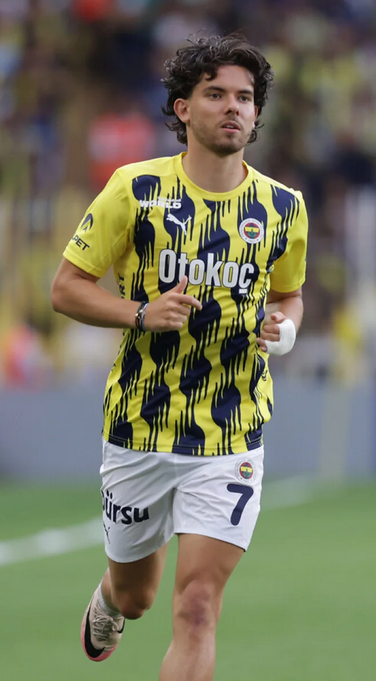 Her defasında direkten döndü ama... Anlaşma sağlandı! Ferdi Kadıoğlu gidiyor...