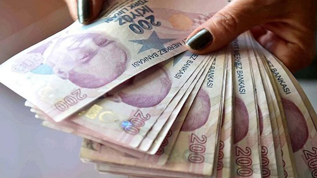Foto - Her emekliye 8 bin lira verilecek