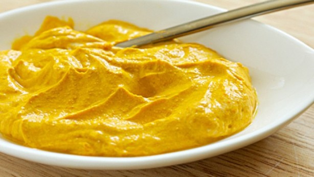 Her gece zerdeçallı yoğurt yerseniz...