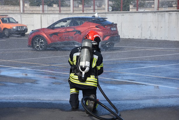 Foto - Her geçen gün sayıları artıyor! İtfaiyecilerden dikkat çeken tatbikat