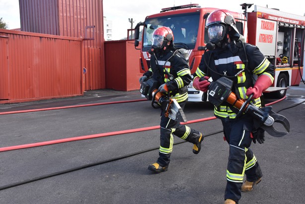 Foto - Her geçen gün sayıları artıyor! İtfaiyecilerden dikkat çeken tatbikat