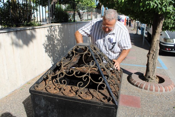 Foto - Her gün binlerce kişi yanından geçiyor! Kimse ne olduğunu bilmiyor