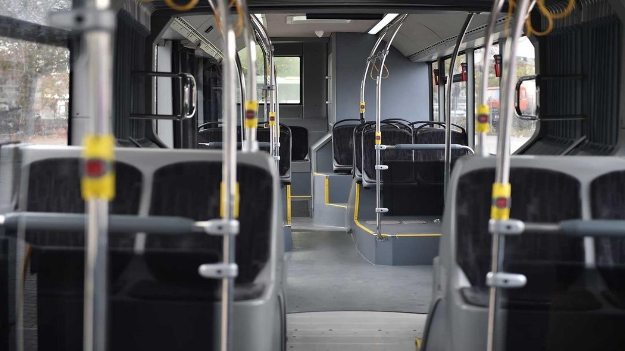 Foto - Her gün milyonlarca insan kullanıyor! Belediye otobüsü koltuklarının içinden çıkan olay oldu! Görünce bir daha asla oturmak istemeyeceksiniz 