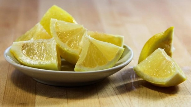 Foto - Her gün yeni bir şeyler çıkıyor! Limonun yarısını kesip dolaba koyanlar yandı