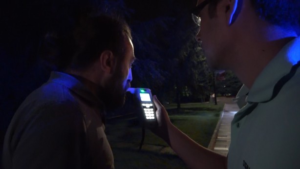 Foto - Her gün yeni bir tehlike saçıyorlar! Laikçilerin savunduğu alkolik bakın ne yaptı