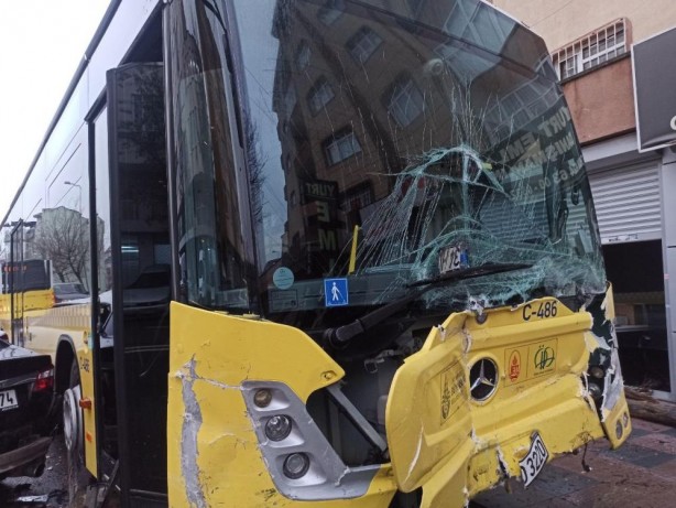 Foto - Her gün yenisi geliyor! Ekrem'in otobüsleri çarpmadan duramıyor