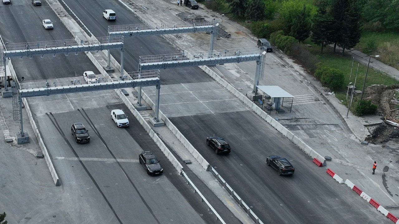 Foto - Her gün yüz binlerce sürücü kullanıyor! Avcılar gişelerinde yeni dönem