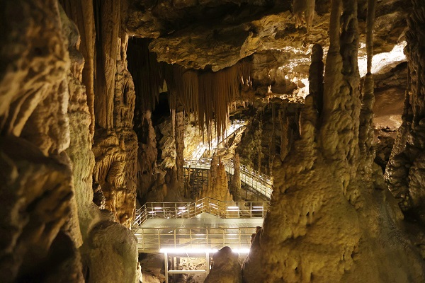 Foto - Her mevsimin gözdesi: Çal Mağarası