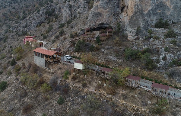 Foto - Her mevsimin gözdesi: Çal Mağarası