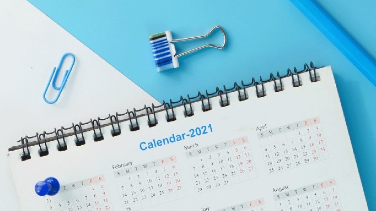 Foto - Her millet kendi kültürüne uygun takvim kullanıyor! Batı’ya özendik hicri takvimi değiştirdik