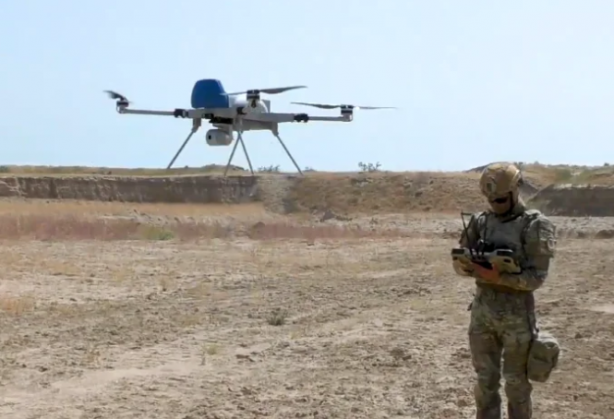 Foto - Her şey Gürcü ve Azeri askerlerinin gözünün önünde oldu! Türk İHA'sı tarafından vuruldu