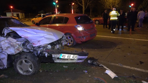 Her şey kırmızı ışıkta durmasıyla başladı!