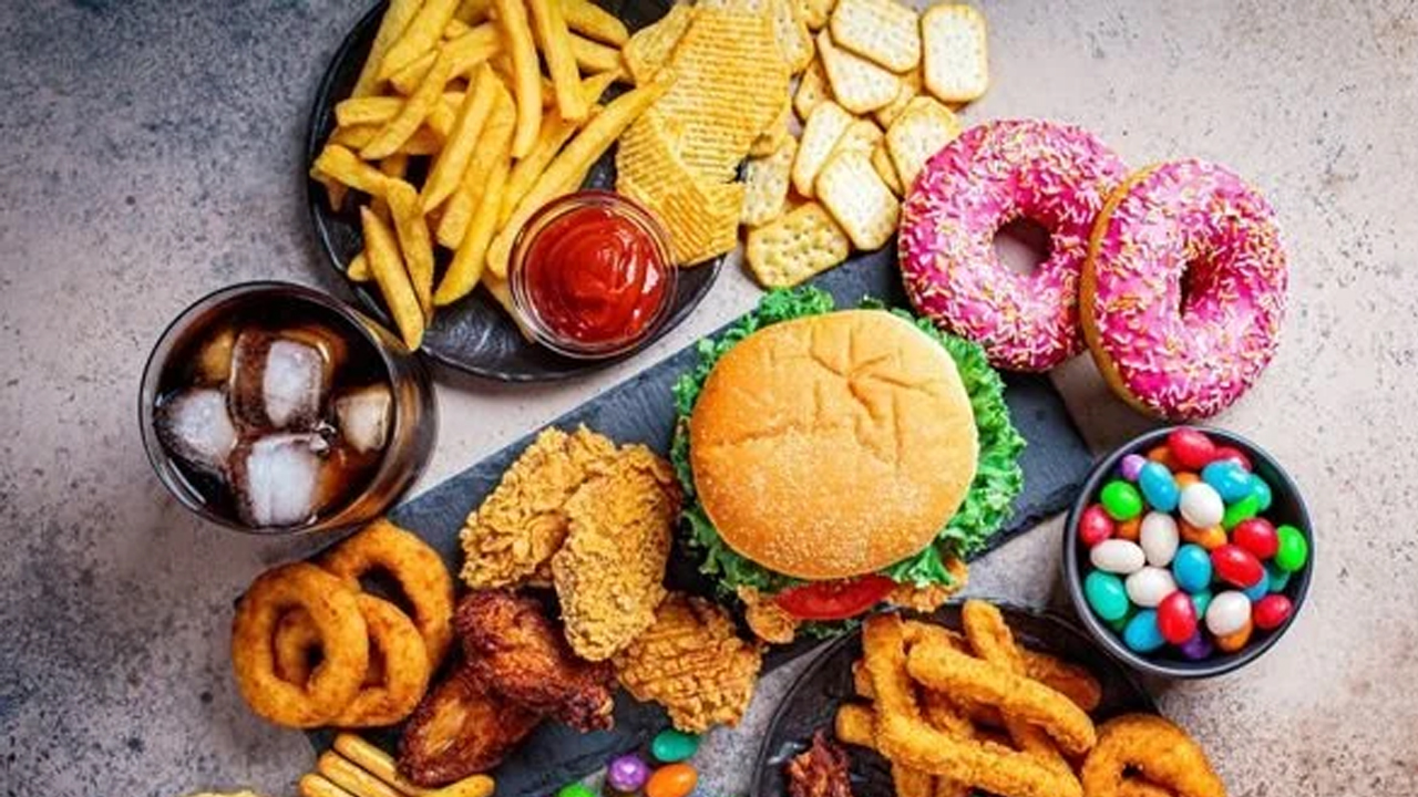 Her sofrada bulunuyor! Dünyanın en tehlikeli besinleri açıklandı