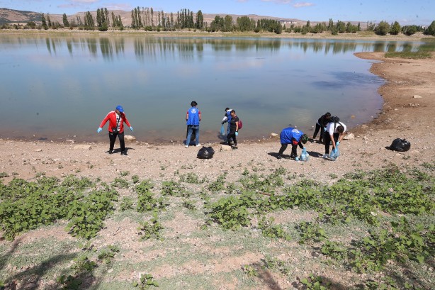 Foto - Her tarafı pırıl pırıl yaptılar! Onun kim olduğunu duyanlar şaşırıyor